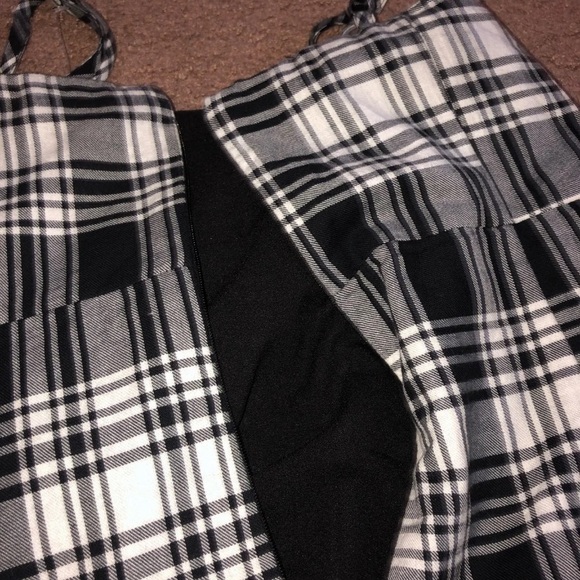 Plaid print mini dress - Picture 3 of 4